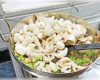 नाश्ते में खाएं क्रीमी लेमन मशरूम, एक बार खाएंगे तो उंगलियां चाटते रह जाएंगे