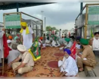 एसकेएम के आह्वान पर किसानों का राज्यव्यापी प्रदर्शन, तीन घंटे टोल फ्री रहा पंजाब