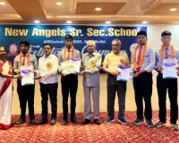 न्यू एंजिल्स सीनियर सेकेंडरी स्कूल में मेधावी छात्रों का हुआ भव्य सम्मान