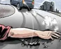 हाइवे किनारे चाय पी रहे दो बुजुर्गों को डीसीएम ने रौंदा, एक की मौत, दूसरा गंभीर