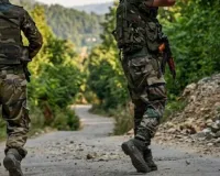 शोपियां में छठे दिन भी ऑपरेशन जारी, लश्कर कमांडर के साथी की तलाश में सुरक्षा बल अलर्ट