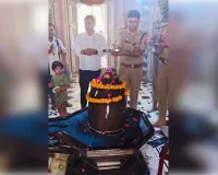डीसीपी मुश्ताक ने काशीश्वर महादेव की पूजा-अर्चना कर किया जलाभिषेक