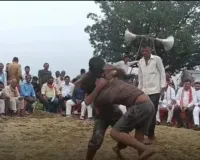 नगर निगम की कार्रवाई के तहत 53 अवैध रैंप पर चला बुलडोजर
