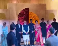 एक फ्रेम में मोदी, पवार और शाह, रेवती सुले के रिसेप्शन की तस्वीर से महाराष्ट्र की सियासत में हलचल