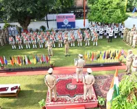 स्वतंत्रता दिवस पर PAC मुख्यालय में ध्वजारोहण, उत्कृष्ट सेवा के लिए पुलिसकर्मी सम्मानित