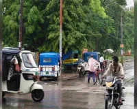 लखनऊ समेत प्रदेश के कई जिलों में रात भर हुई बारिश