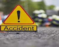 बैतालपुर में भीषण सड़क हादसा, दो कारों की टक्कर के बाद एक में लगी आग; एक की मौत