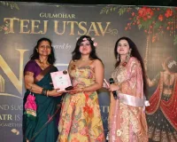 गुलमोहर एनक्लेव सोसायटी में धूमधाम से मना तीज उत्सव, वर्णिका जैन बनीं मिस तीज क्वीन