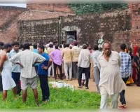 इटावा में मां-बेटी की गला रेतकर हत्या, जांच में जुटी पुलिस