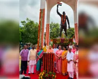 32 साल की उम्र में तिरंगा फहराकर शहीद हुए थे गुलाब सिंह लोधी: योगी