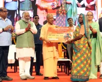 स्नातक में पढ़ने वाली 50 हजार बेटियों को अक्टूबर-नवंबर में दी जाएंगी स्कूटी :याेगी