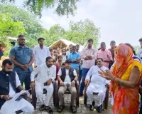 पीड़िता से मिले अजपा के नेता उत्कृष्ट मौर्य, पीड़ित को दिया हर संभव मदद का भरोसा