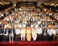 यूपी की आबादी चुनौती नहीं, बड़ी संभावना :योगी 