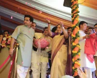 सीएम रेखा गुप्ता ने कांवड़ियों पर बरसाए फूल, किया भव्य स्वागत