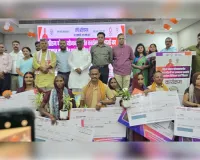 जौनपुर में 8,325 रसोइयों को बढ़ा मानदेय, मिलेंगे कैशलेस कार्ड 