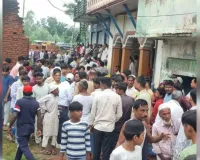  बाराबंकी: जर्जर दीवार गिरने से मासूम भाई-बहन की मौत, तीन घायल