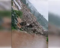उत्तराखंड में बारिश का कहर, नदियां उफान पर, हाई अलर्ट जारी