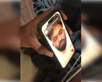 देवेंद्रनाथ महतो से अभिजीत दीपके ने वीडियो कॉल पर की बात