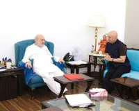 गृहमंत्री अमित शाह से मिले अभिनेता अनुपम खेर, अहम विषयों पर चर्चा