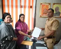 कांग्रेस महिला मोर्चा ने कंगना रनौत के खिलाफ मुकदमा दर्ज कराने के लिए दी तहरीर