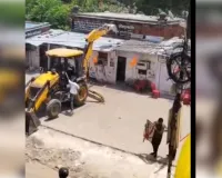 वकीलों के 12 अवैध चैंबर तोड़े जायेंगे, सुप्रीम कोर्ट ने दखल से किया इनकार