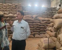    आटा मिलों पर खाद्य विभाग की छापेमारी, तीन नमूने जांच के लिए भेजे