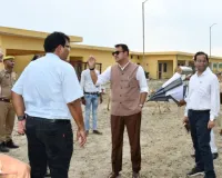 डीएम ने कछला स्थित गौशाला का किया औचक निरीक्षण 