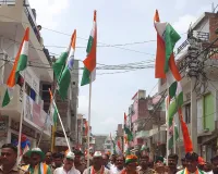 तिरंगे के रंग में रंगा मंझनपुर, गूंजे भारत माता की जय और वंदे मातरम् के नारे