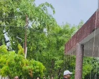 कलेक्ट्रेट में शान से लहराया तिरंगा, डीएम ने स्वतंत्रता सेनानियों के बलिदान को किया नमन
