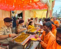 पुलिस अधीक्षक प्राची सिंह संग पुलिस अधिकारियों ने कांवड़ यात्रियों का किया स्वागत, कराया भोजन 
