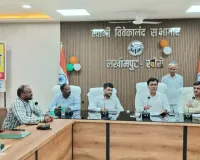 किसानों की समस्याओं पर डीएम  का फोकस, योजनाओं का लाभ दिलाने के दिए निर्देश
