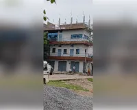 नहर रोड पर तीन मंजिला भवन को लेकर जांच की मांग
