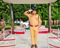 पुलिस अधीक्षक संतकबीरनगर ने स्वयं दौड़ लगाकर बढ़ाया जवानों का मनोबल