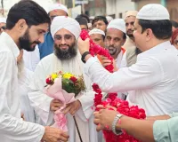 सांसद आदित्य यादव ने किया अकीदतमंदों का इस्तकबाल
