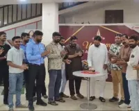 शाहिद खान के जन्मदिन पर बधाइयों का दौर 