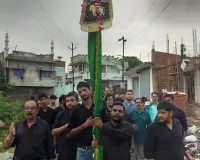 चेहल्लुम पर अकीदत में डूबा शिया समुदाय 