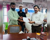 मोहनलालगंज लेखपाल संघ ने अपनी मांगो को लेकर एडीएम न्यायिक को सौंपा ज्ञापन