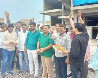 बृजभूषण शरण सिंह के बरी होने पर जरवल में समर्थकों ने बांटी मिठाई
