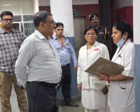 बलरामपुर अस्पताल में निदेशक का औचक निरीक्षण