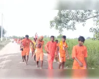 सावन में शिवभक्ति का रंग, लोधेश्वर महादेवा के लिए निकले हजारों भक्त