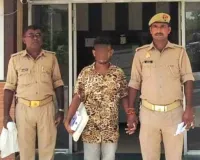 अश्लील वीडियो वायरल करने की धमकी देकर महिला से 60 हजार ऐंठे