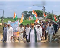 मदरसे के बच्चों ने निकाली तिरंगा यात्रा, दिया राष्ट्रप्रेम का संदेश