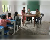 यूपीएस इमिलिया में एआरपी ने किया औचक निरीक्षण, बच्चों से पूछे सवाल