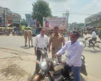 उतरौला में चला वाहन चेकिंग अभियान, नियम तोड़ने वालों का कटा चालान