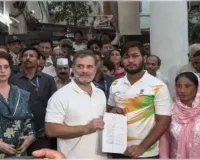 राहुल के आठ घंटे धरने के बाद पैलेट गन से घायल छात्र की FIR दर्ज