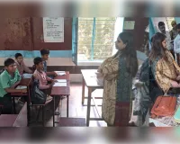 विद्यालय में अव्यवस्थाओं पर डीएम नाराज, सुधार के दिए निर्देश