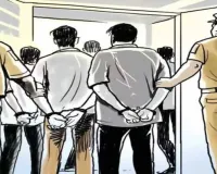 ई-रिक्शा और मोबाइल चोरी करने वाले दो आरोपी गिरफ्तार