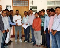 पदोन्नति प्रक्रिया पूर्ण कराने की मांग को लेकर शिक्षकों ने मुख्यमंत्री को भेजा ज्ञापन