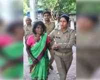 सीएम आवास के पास पीड़ित महिला टावर पर चढ़ी, काटा हंगामा