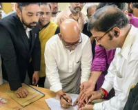 अयोध्या में ‘मछली खाने’ के आरोप पर अजय राय ने योगी के खिलाफ दाखिल किया मानहानि परिवाद
